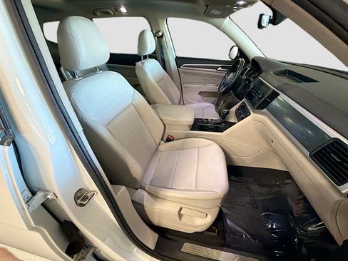 Used 2021 Volkswagen Atlas SE w/ Panoramic Sunroof Package AWD/4WD image 33