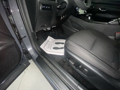 Used 2025 Hyundai Tucson SEL FWD image 12