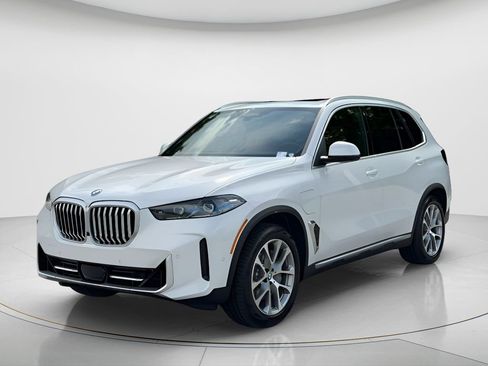 New 2026 BMW X5 xDrive50e AWD/4WD image 1