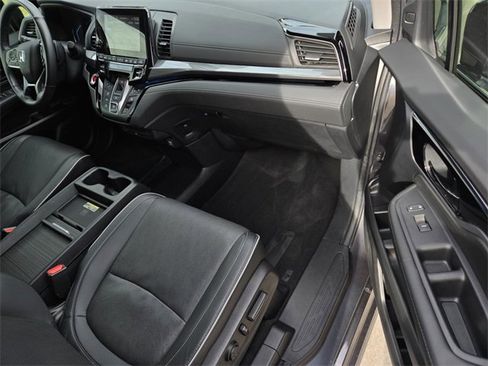 Used 2024 Honda Odyssey Elite image 7