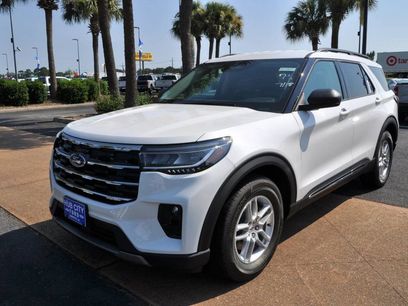 New 2025 Ford Explorer Active w/ Active Comfort Package