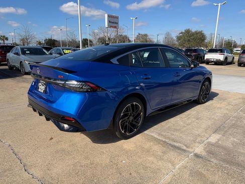 New 2026 Nissan Sentra SR w/ SR All Weather Package FWD image 5
