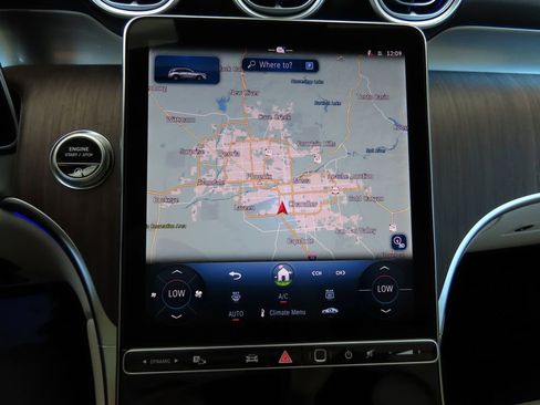 Certified 2025 Mercedes-Benz GLC 300 image 16