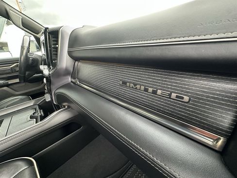 Used 2019 RAM 1500 Limited image 32