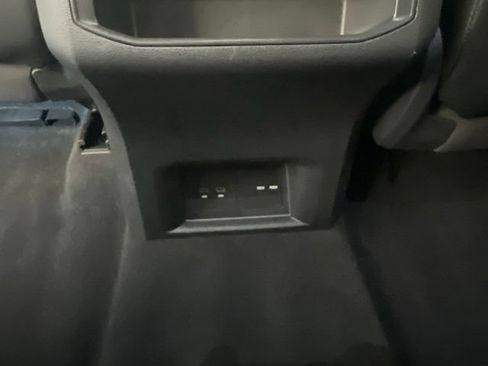 Used 2023 Volkswagen Atlas Cross Sport SE FWD image 30