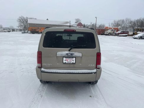 Used 2007 Dodge Nitro SLT image 3