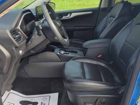 Used 2020 Ford Escape SEL image 14