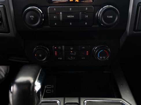 Used 2019 Ford F150 XLT w/ Equipment Group 302A Luxury image 17