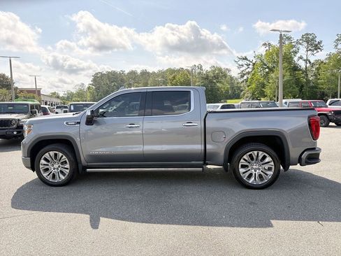 Used 2021 GMC Sierra 1500 Denali w/ Denali Ultimate Package AWD/4WD image 8