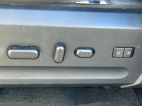 Used 2017 Ford Expedition Limited image 28