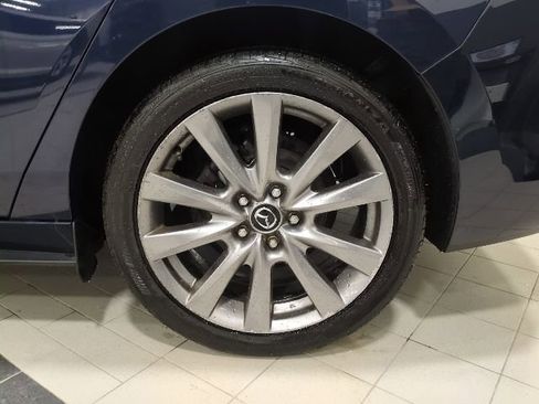 Used 2019 MAZDA MAZDA3 Sedan w/ Preferred Package image 20