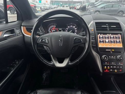 Used 2019 Lincoln MKC Select w/ Select Plus Package image 25