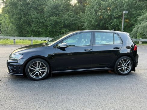 Used 2017 Volkswagen Golf 4-Door AWD/4WD image 4