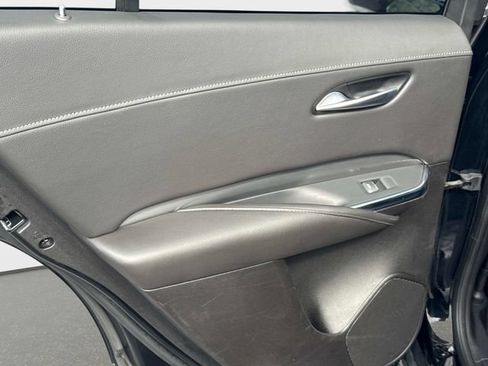 Used 2025 Cadillac XT4 Premium Luxury FWD image 11