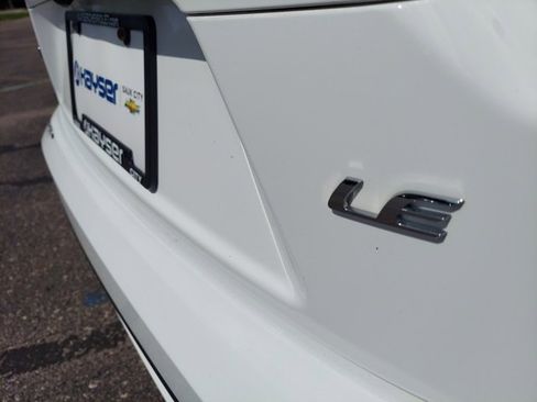 Used 2020 Toyota Corolla LE image 11