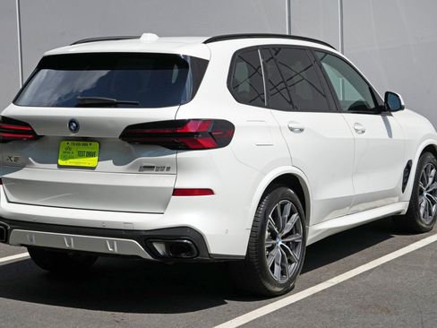 Used 2025 BMW X5 xDrive50e w/ Executive Package AWD/4WD image 55