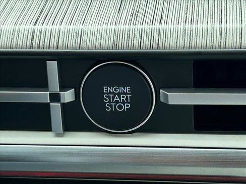 New 2025 Hyundai Santa Fe Calligraphy image 13