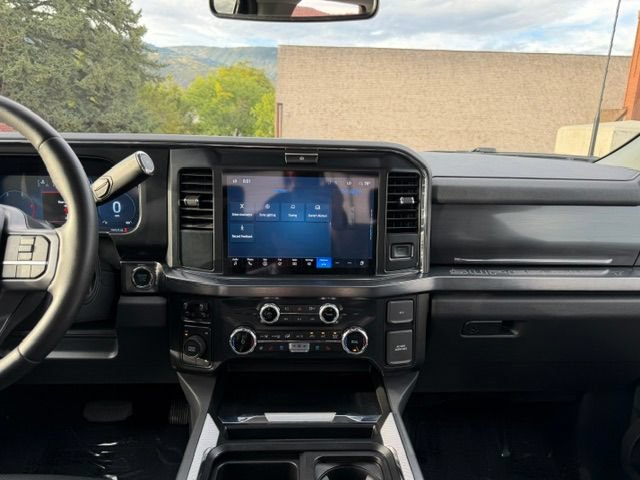 Used 2025 Ford F250 Lariat AWD/4WD image 14