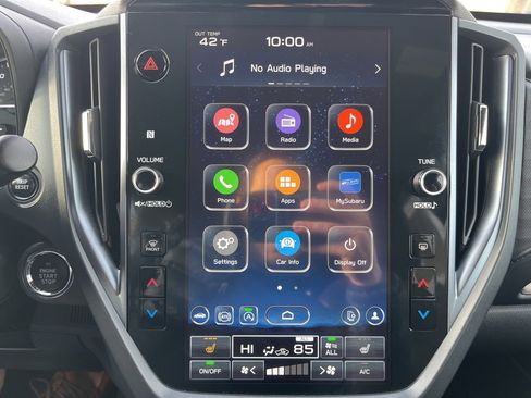 Certified 2025 Subaru Forester Limited image 16