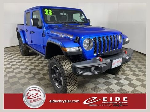 Used 2023 Jeep Gladiator Rubicon w/ Cold Weather Group AWD/4WD image 1