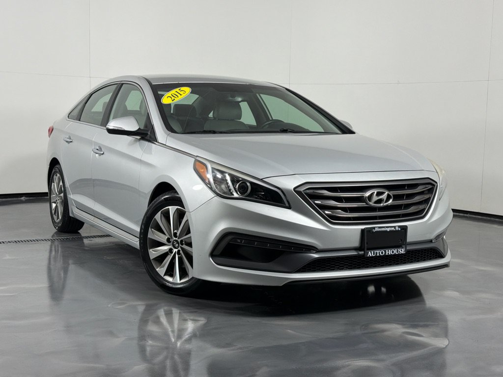 Used 2015 Hyundai Sonata Sport w/ Option Group 03 FWD image 2