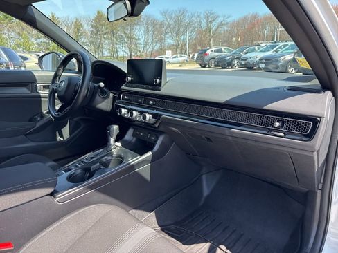 Used 2023 Honda Civic Sport image 10