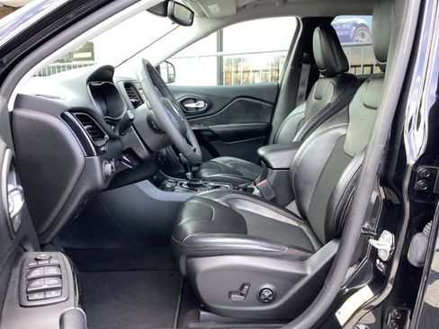 Used 2021 Jeep Cherokee Latitude Plus image 26