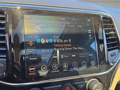 Used 2021 Jeep Grand Cherokee Limited w/ Luxury Group II image 18