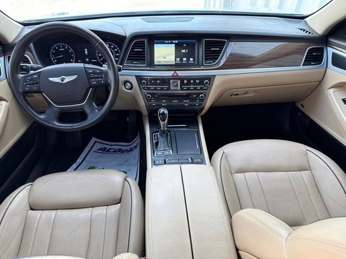 Used 2015 Hyundai Genesis 3.8 w/ Option Group 03 RWD image 10