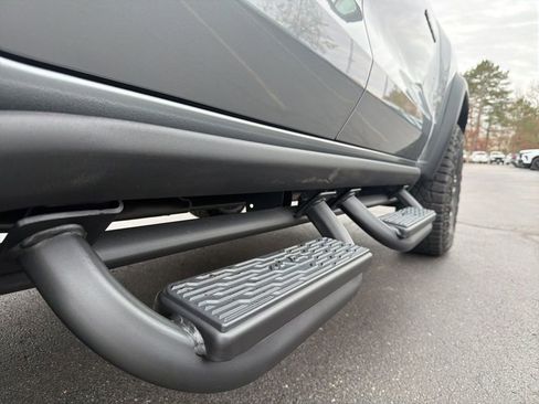 New 2026 Chevrolet Colorado ZR2 w/ Technology Package image 40