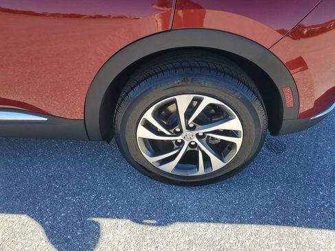 Used 2023 Buick Envision Essence image 19