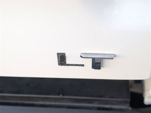 Certified 2024 Chevrolet Colorado LT w/ LT Convenience Package image 30