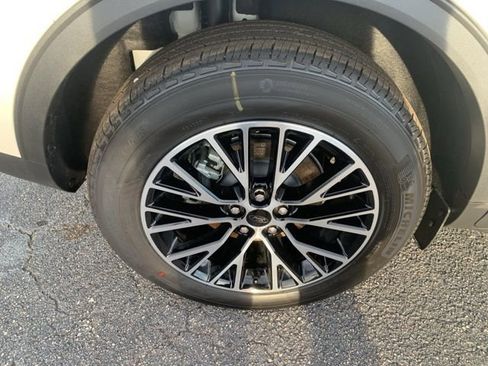 New 2026 Ford Escape SE w/ PHEV Premium Package image 23