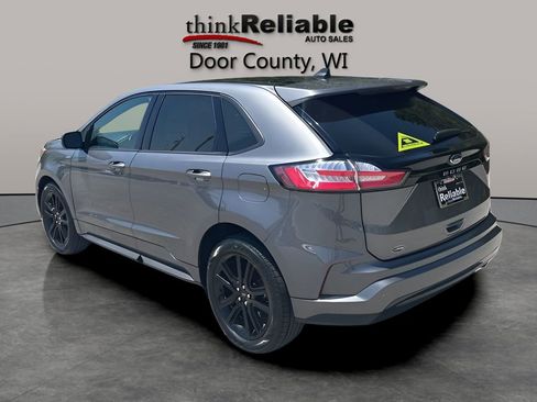 Used 2023 Ford Edge ST-Line w/ Cold Weather Package AWD/4WD image 3
