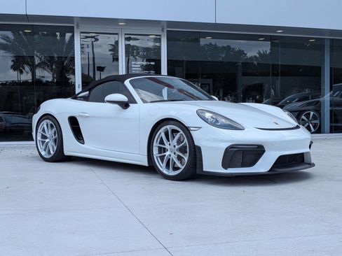 Certified 2023 Porsche 718 Boxster Spyder RWD image 7
