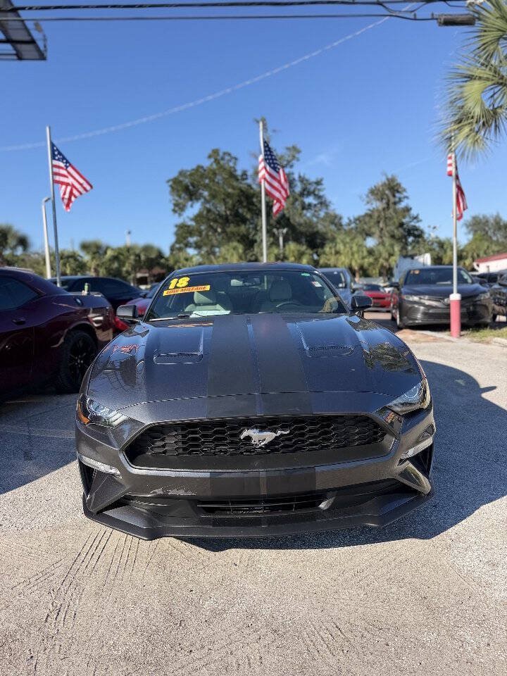 Used 2018 Ford Mustang Premium RWD image 1