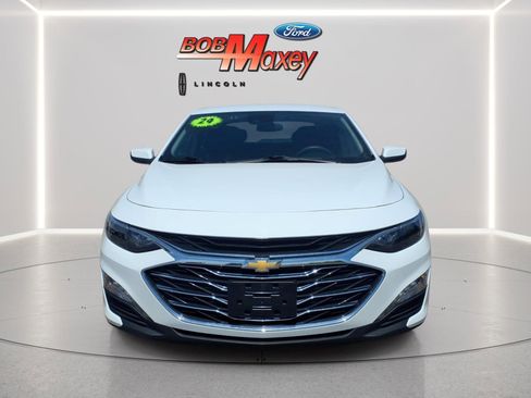 Used 2024 Chevrolet Malibu LT FWD image 2