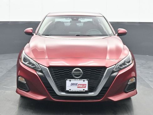 Used 2022 Nissan Altima 2.5 SV image 1