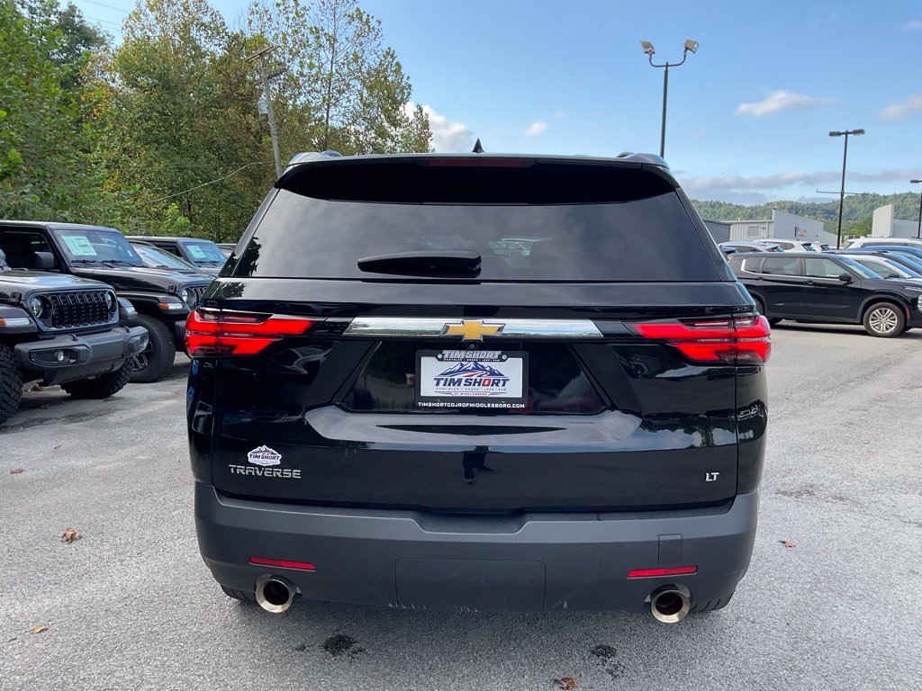 Used 2023 Chevrolet Traverse LT FWD image 5