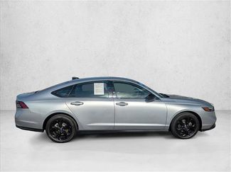 Certified 2025 Honda Accord SE video 4