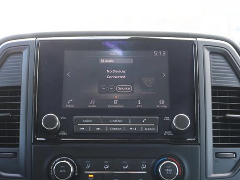 Used 2024 Nissan Titan SV image 21