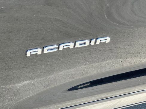 Used 2025 GMC Acadia Elevation image 32