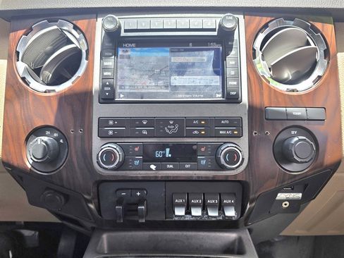 Used 2011 Ford F350 Lariat w/ Lariat Ultimate Pkg AWD/4WD image 28