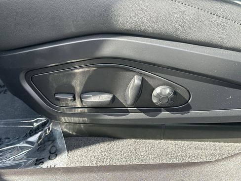 Used 2022 Audi e-tron GT Premium Plus image 23