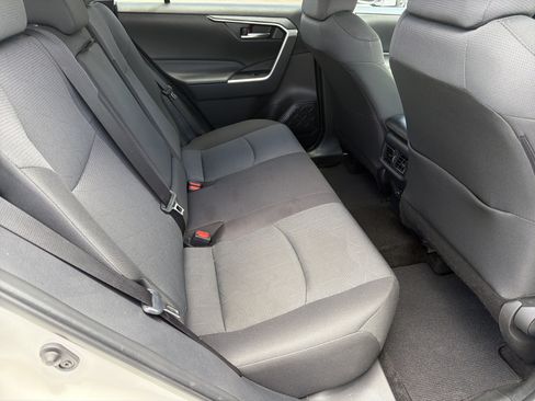 Certified 2024 Toyota RAV4 XLE FWD image 26