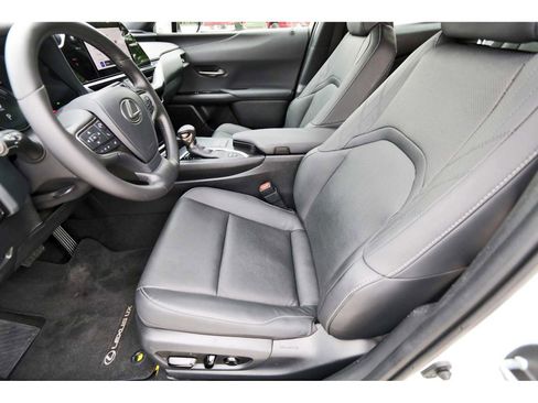 Used 2024 Lexus UX 250h F Sport FWD image 12