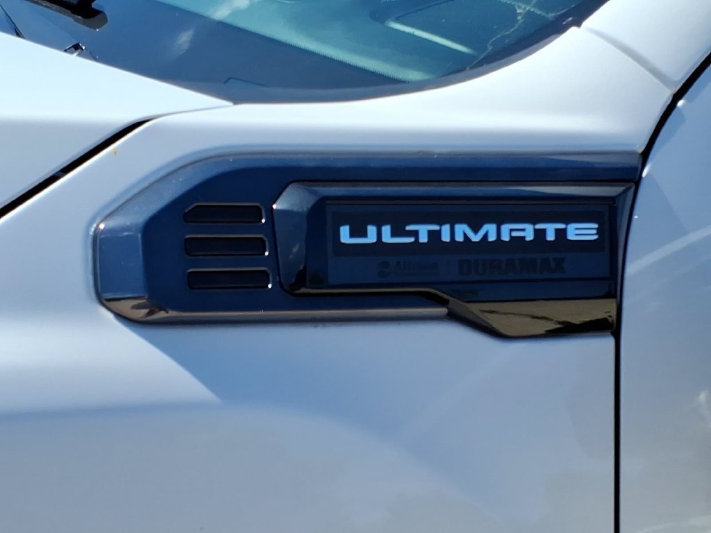 Used 2024 GMC Sierra 2500 Denali Ultimate w/ Max Trailering Package AWD/4WD image 11