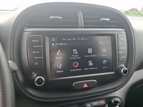 Certified 2023 Kia Soul LX w/ LX Technology Package FWD image 17