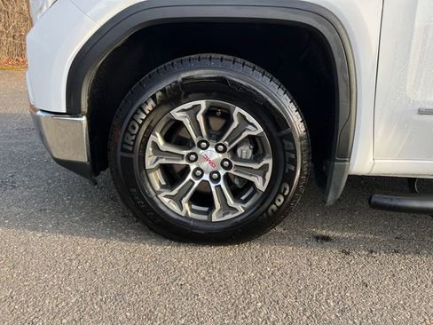 Used 2022 GMC Sierra 1500 SLE image 28