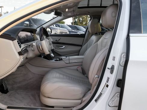 Used 2019 Mercedes-Benz S 560 4MATIC Sedan image 36